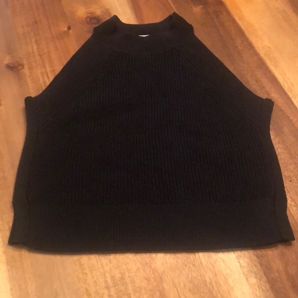 Aritzia Wilfred Crevier knit halter top size small - Picture 3 of 6